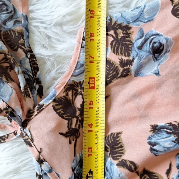 Blue Rain x Francesca's Cold Shoulder Floral Blouse - Picture 12 of 13